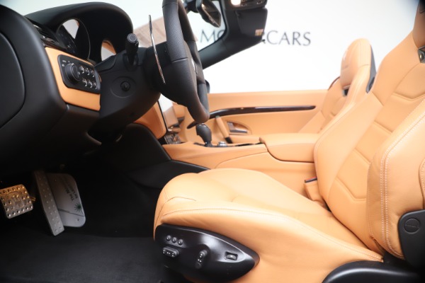 New 2019 Maserati GranTurismo Sport Convertible for sale Sold at Rolls-Royce Motor Cars Greenwich in Greenwich CT 06830 20