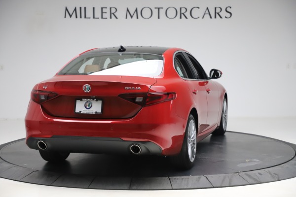 New 2019 Alfa Romeo Giulia Ti Lusso Q4 for sale Sold at Rolls-Royce Motor Cars Greenwich in Greenwich CT 06830 7