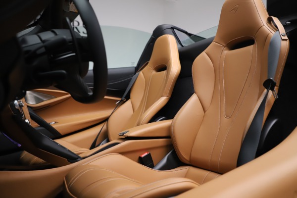 New 2020 McLaren 720S Spider Luxury for sale Sold at Rolls-Royce Motor Cars Greenwich in Greenwich CT 06830 27