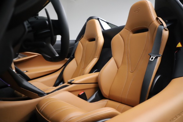 New 2020 McLaren 720S Spider Convertible for sale Sold at Rolls-Royce Motor Cars Greenwich in Greenwich CT 06830 25