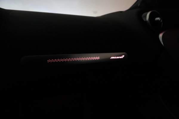 New 2020 McLaren GT Coupe for sale $249,275 at Rolls-Royce Motor Cars Greenwich in Greenwich CT 06830 27