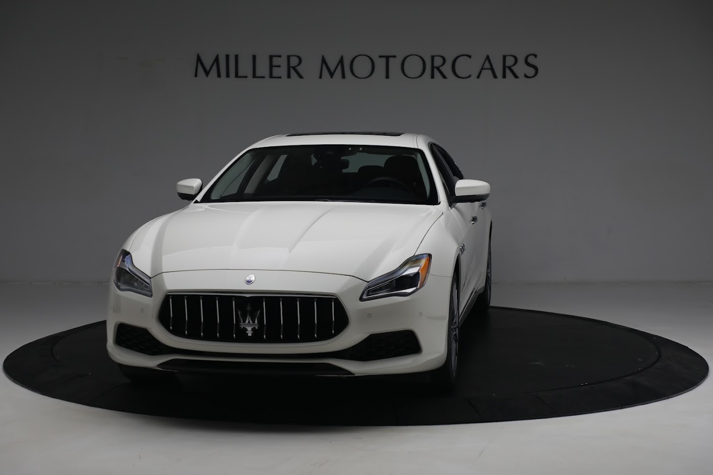 Used 2019 Maserati Quattroporte S Q4 for sale Sold at Rolls-Royce Motor Cars Greenwich in Greenwich CT 06830 1