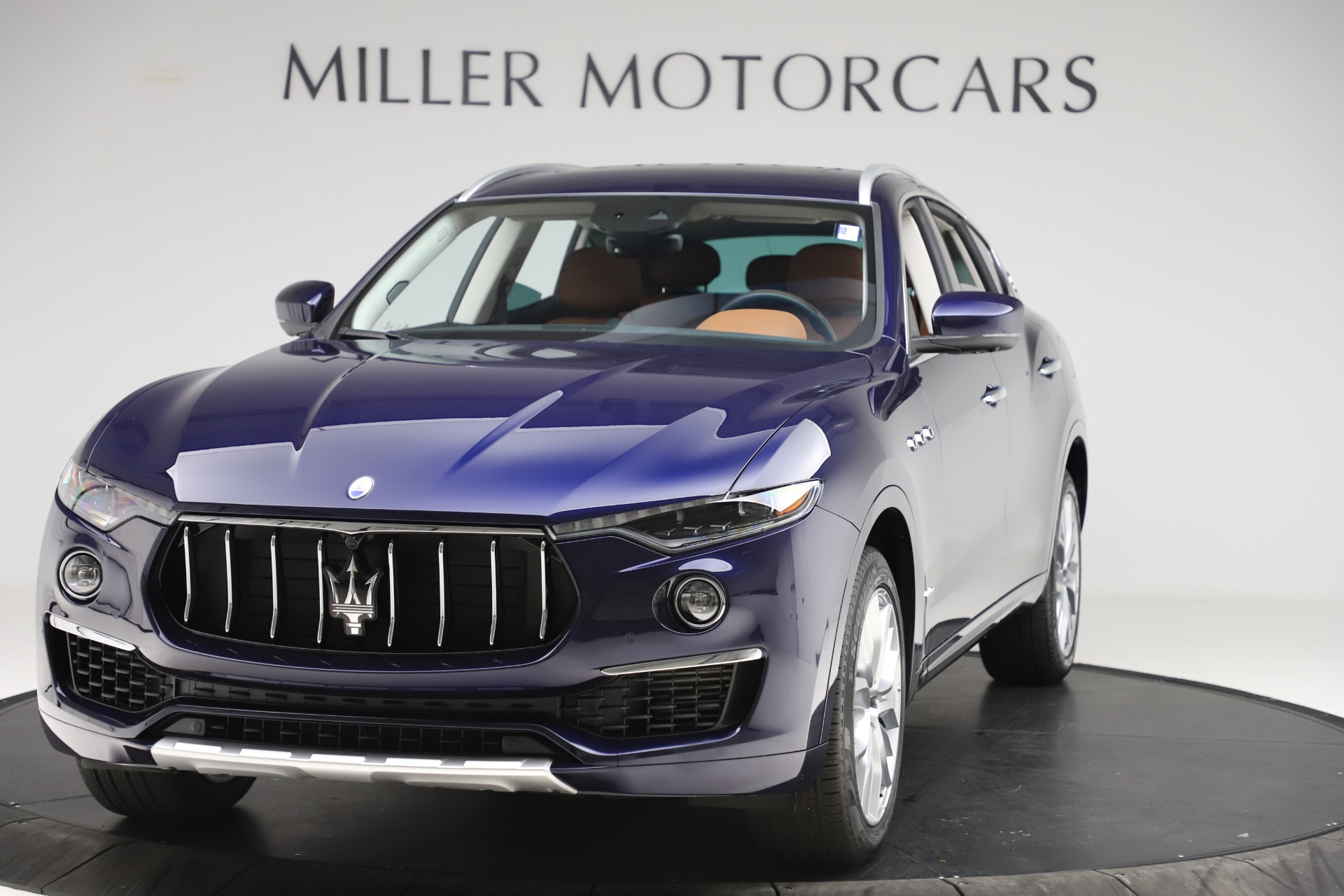 New 2019 Maserati Levante GranLusso for sale Sold at Rolls-Royce Motor Cars Greenwich in Greenwich CT 06830 1