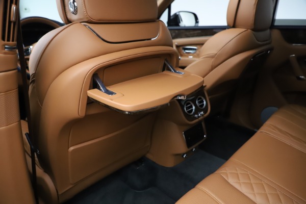 Used 2017 Bentley Bentayga W12 for sale $138,900 at Rolls-Royce Motor Cars Greenwich in Greenwich CT 06830 24