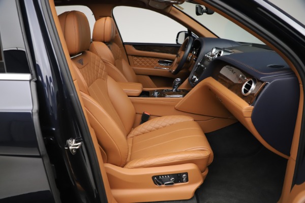 Used 2017 Bentley Bentayga W12 for sale $138,900 at Rolls-Royce Motor Cars Greenwich in Greenwich CT 06830 27