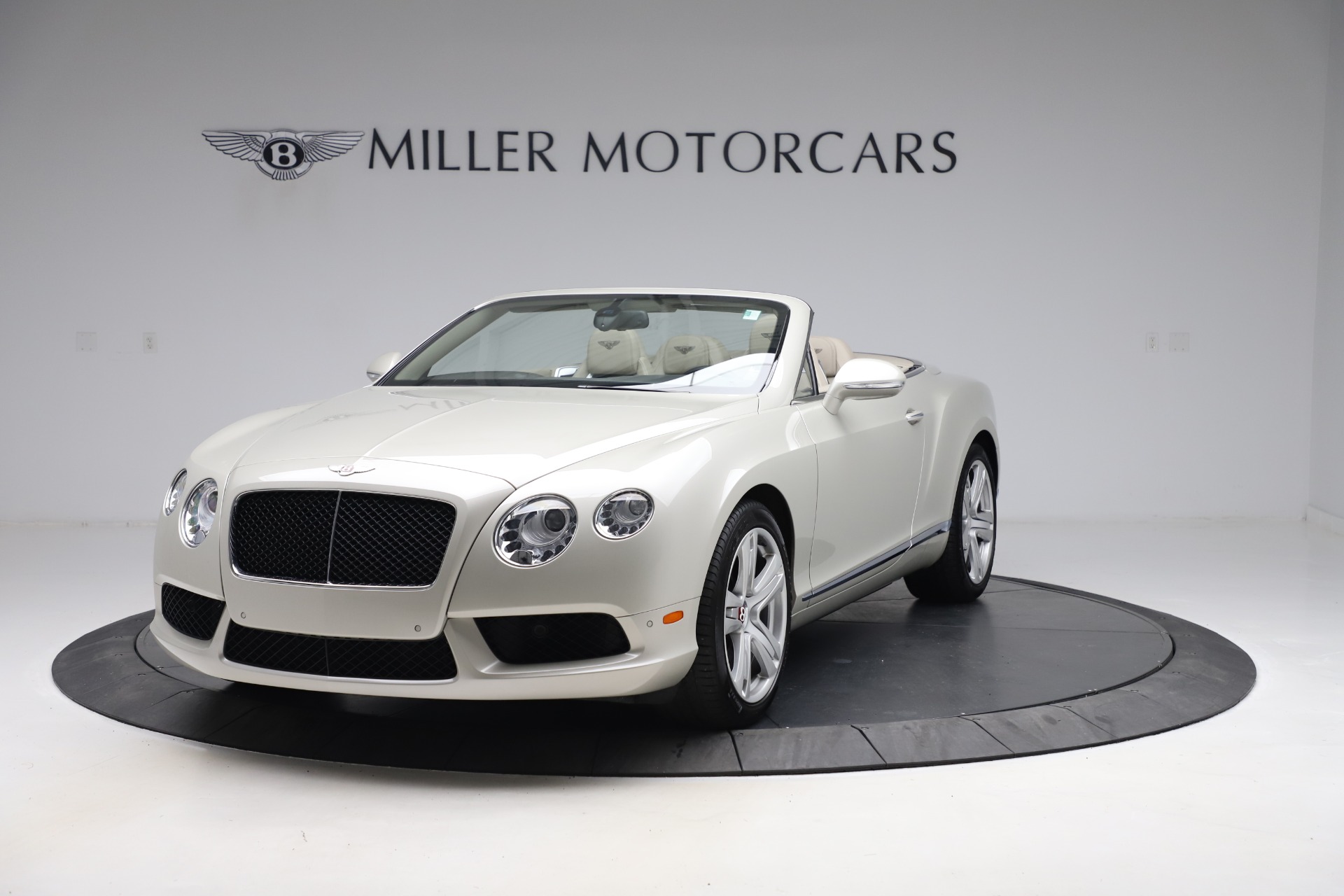 Used 2015 Bentley Continental GTC V8 for sale Sold at Rolls-Royce Motor Cars Greenwich in Greenwich CT 06830 1