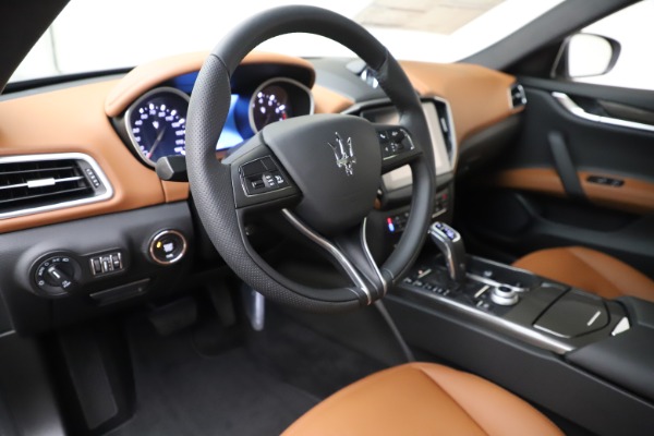 New 2020 Maserati Ghibli S Q4 for sale $63,244 at Rolls-Royce Motor Cars Greenwich in Greenwich CT 06830 13