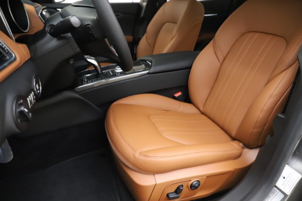 New 2020 Maserati Ghibli S Q4 for sale $63,244 at Rolls-Royce Motor Cars Greenwich in Greenwich CT 06830 15