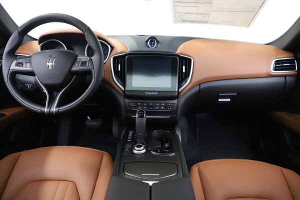 New 2020 Maserati Ghibli S Q4 for sale $63,244 at Rolls-Royce Motor Cars Greenwich in Greenwich CT 06830 16