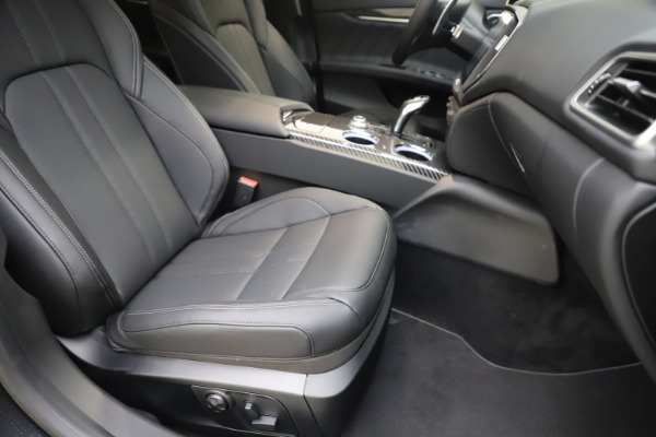 New 2020 Maserati Ghibli S Q4 GranSport for sale Sold at Rolls-Royce Motor Cars Greenwich in Greenwich CT 06830 24