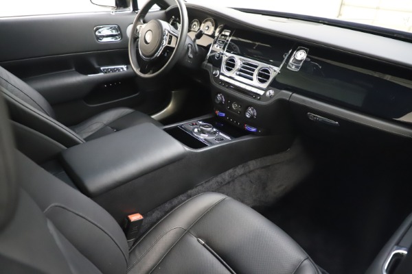 Used 2015 Rolls-Royce Wraith for sale Sold at Rolls-Royce Motor Cars Greenwich in Greenwich CT 06830 19