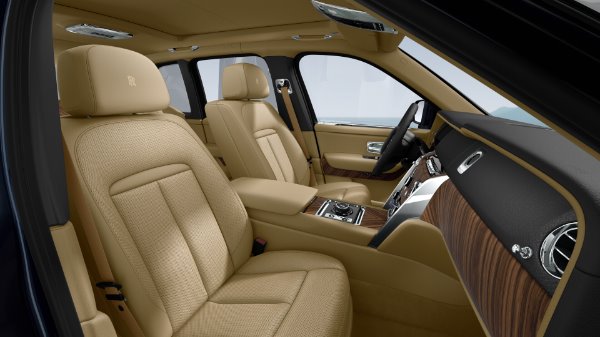 New 2020 Rolls-Royce Cullinan for sale Sold at Rolls-Royce Motor Cars Greenwich in Greenwich CT 06830 7