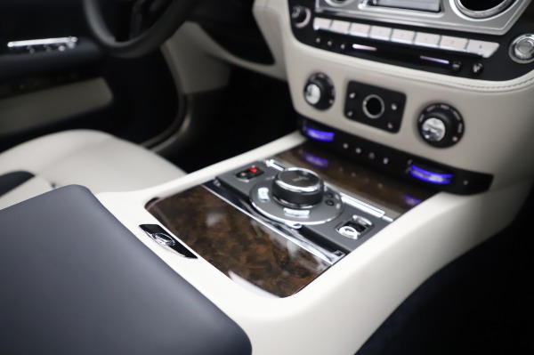 New 2020 Rolls-Royce Dawn for sale Sold at Rolls-Royce Motor Cars Greenwich in Greenwich CT 06830 25