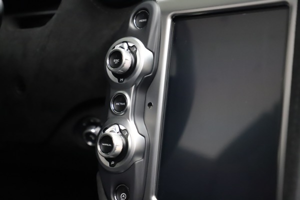 Used 2020 McLaren 720S Spider Convertible for sale $299,900 at Rolls-Royce Motor Cars Greenwich in Greenwich CT 06830 28