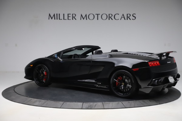 Used 2013 Lamborghini Gallardo LP 570-4 Spyder Performante for sale Sold at Rolls-Royce Motor Cars Greenwich in Greenwich CT 06830 4