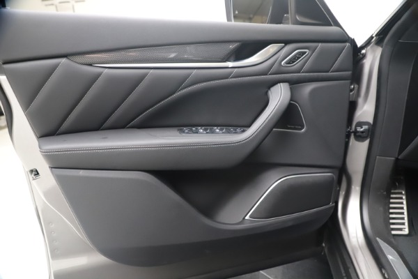 New 2020 Maserati Levante S Q4 GranSport for sale $102,285 at Rolls-Royce Motor Cars Greenwich in Greenwich CT 06830 17