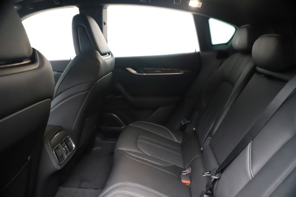 New 2020 Maserati Levante S Q4 GranSport for sale $102,285 at Rolls-Royce Motor Cars Greenwich in Greenwich CT 06830 19