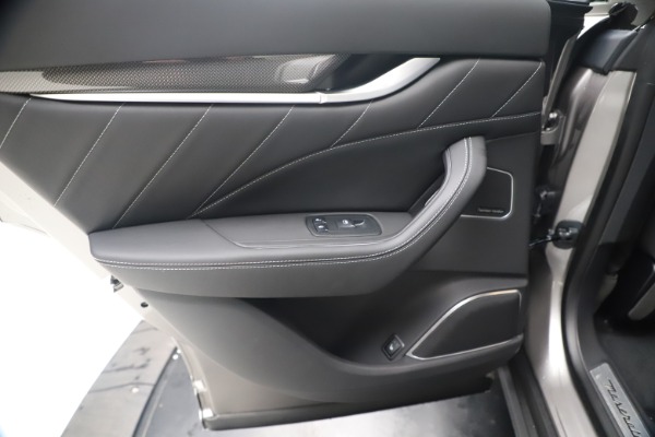 New 2020 Maserati Levante S Q4 GranSport for sale $102,285 at Rolls-Royce Motor Cars Greenwich in Greenwich CT 06830 21