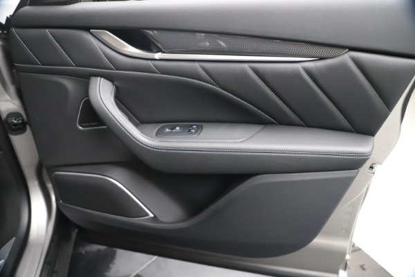 New 2020 Maserati Levante S Q4 GranSport for sale $102,285 at Rolls-Royce Motor Cars Greenwich in Greenwich CT 06830 25