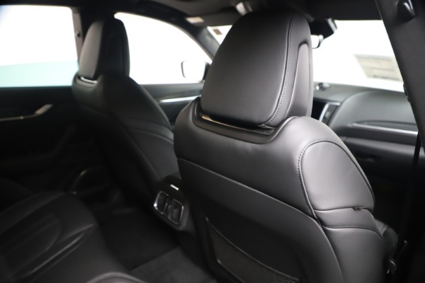 New 2020 Maserati Levante S Q4 GranSport for sale $102,285 at Rolls-Royce Motor Cars Greenwich in Greenwich CT 06830 28