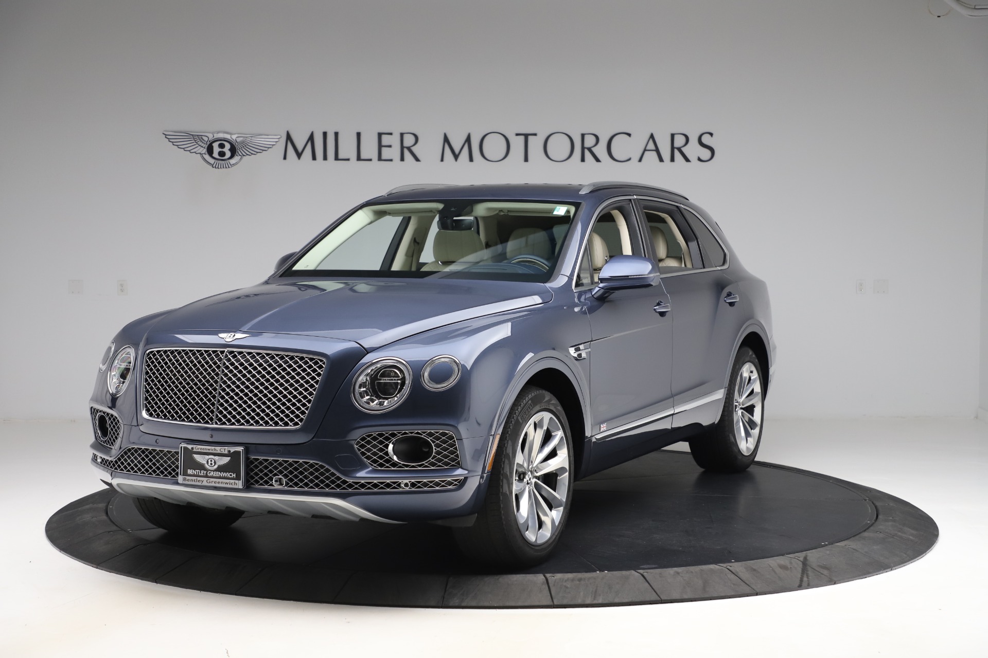 Used 2017 Bentley Bentayga W12 for sale Sold at Rolls-Royce Motor Cars Greenwich in Greenwich CT 06830 1