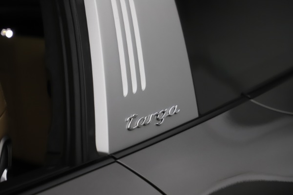 Used 2017 Porsche 911 Targa 4S for sale Sold at Rolls-Royce Motor Cars Greenwich in Greenwich CT 06830 21