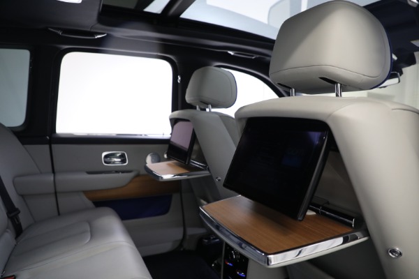 Used 2019 Rolls-Royce Cullinan for sale $299,900 at Rolls-Royce Motor Cars Greenwich in Greenwich CT 06830 22