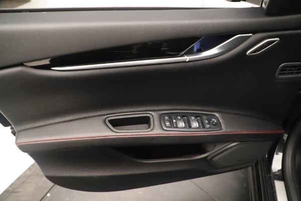 New 2020 Maserati Ghibli S Q4 GranSport for sale Sold at Rolls-Royce Motor Cars Greenwich in Greenwich CT 06830 17