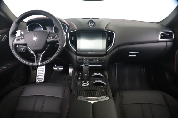 New 2020 Maserati Ghibli S Q4 GranSport for sale Sold at Rolls-Royce Motor Cars Greenwich in Greenwich CT 06830 15