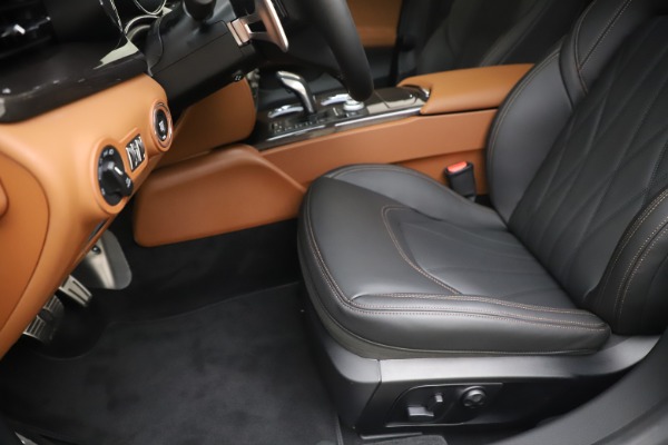New 2020 Maserati Quattroporte S Q4 GranLusso for sale Sold at Rolls-Royce Motor Cars Greenwich in Greenwich CT 06830 15