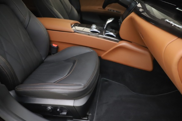 New 2020 Maserati Quattroporte S Q4 GranLusso for sale Sold at Rolls-Royce Motor Cars Greenwich in Greenwich CT 06830 24