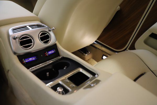 Used 2015 Rolls-Royce Wraith for sale Sold at Rolls-Royce Motor Cars Greenwich in Greenwich CT 06830 22