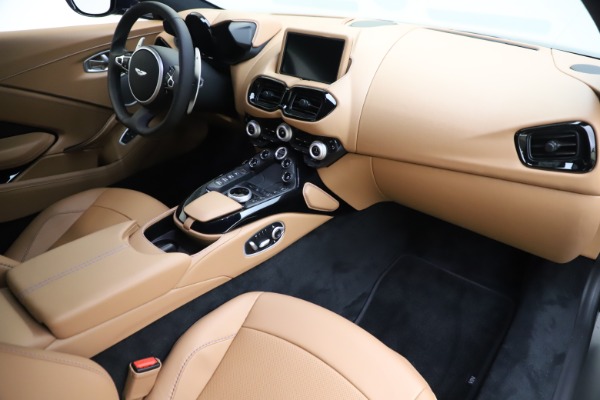 New 2020 Aston Martin Vantage Coupe for sale $174,731 at Rolls-Royce Motor Cars Greenwich in Greenwich CT 06830 18