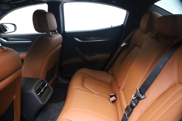 New 2020 Maserati Ghibli S Q4 for sale Sold at Rolls-Royce Motor Cars Greenwich in Greenwich CT 06830 19