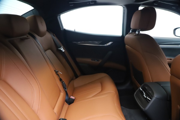 New 2020 Maserati Ghibli S Q4 for sale Sold at Rolls-Royce Motor Cars Greenwich in Greenwich CT 06830 27