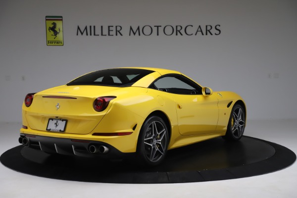 Used 2015 Ferrari California T for sale Sold at Rolls-Royce Motor Cars Greenwich in Greenwich CT 06830 16