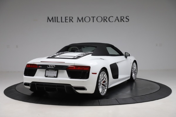 Used 2017 Audi R8 5.2 quattro V10 Spyder for sale Sold at Rolls-Royce Motor Cars Greenwich in Greenwich CT 06830 16