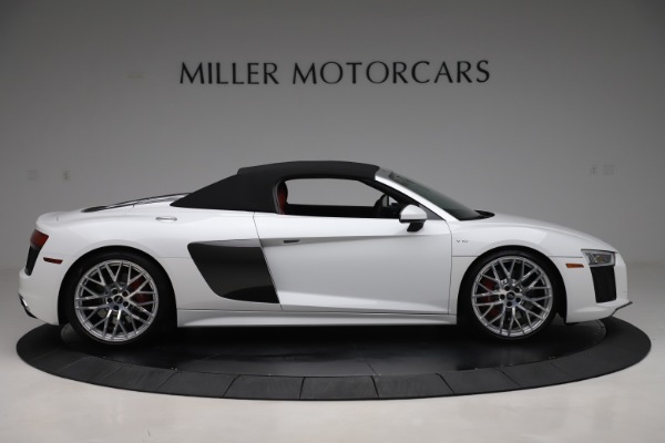 Used 2017 Audi R8 5.2 quattro V10 Spyder for sale Sold at Rolls-Royce Motor Cars Greenwich in Greenwich CT 06830 17