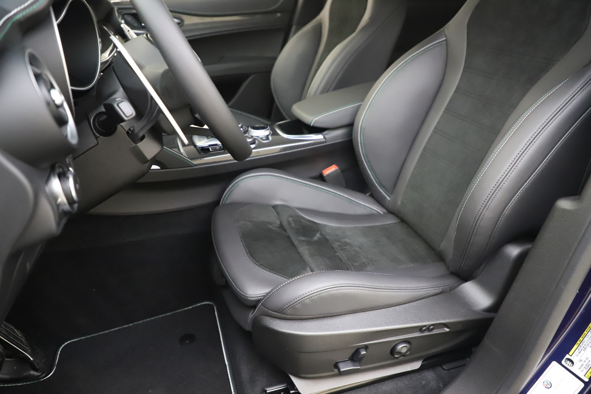 New 2020 Alfa Romeo Stelvio Quadrifoglio for sale Sold at Rolls-Royce Motor Cars Greenwich in Greenwich CT 06830 15