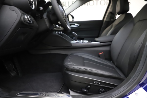 New 2020 Alfa Romeo Giulia Ti Q4 for sale Sold at Rolls-Royce Motor Cars Greenwich in Greenwich CT 06830 14