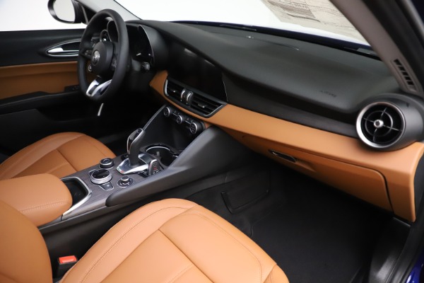 New 2020 Alfa Romeo Giulia Ti Q4 for sale Sold at Rolls-Royce Motor Cars Greenwich in Greenwich CT 06830 22