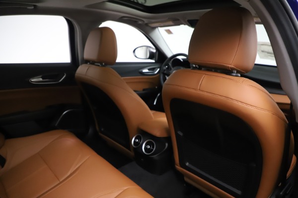 New 2020 Alfa Romeo Giulia Ti Q4 for sale Sold at Rolls-Royce Motor Cars Greenwich in Greenwich CT 06830 28