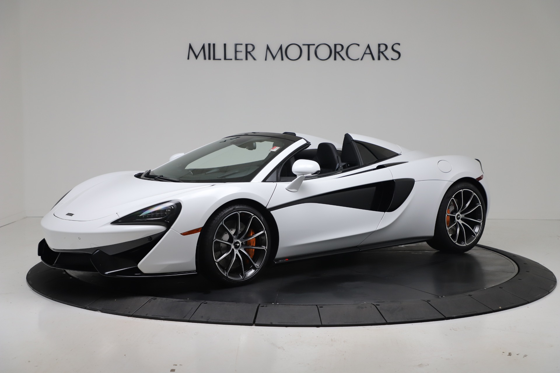 New 2020 McLaren 570S Spider Convertible for sale Sold at Rolls-Royce Motor Cars Greenwich in Greenwich CT 06830 1