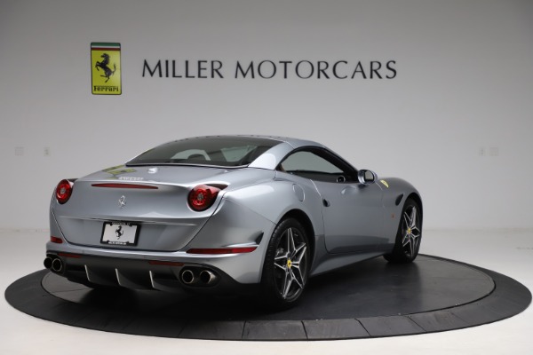 Used 2016 Ferrari California T for sale Sold at Rolls-Royce Motor Cars Greenwich in Greenwich CT 06830 19