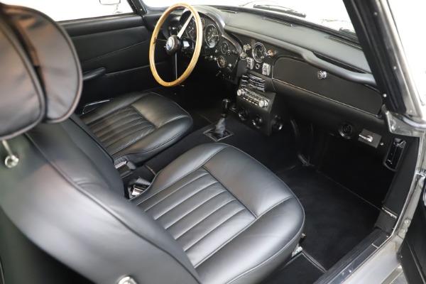 Used 1964 Aston Martin DB5 for sale Sold at Rolls-Royce Motor Cars Greenwich in Greenwich CT 06830 24