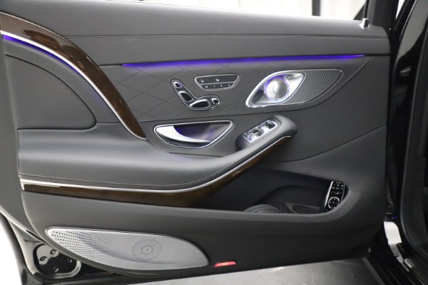 Used 2016 Mercedes-Benz S-Class Mercedes-Maybach S 600 for sale Sold at Rolls-Royce Motor Cars Greenwich in Greenwich CT 06830 25