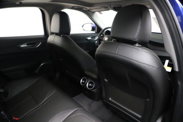 New 2020 Alfa Romeo Giulia Ti Q4 for sale Sold at Rolls-Royce Motor Cars Greenwich in Greenwich CT 06830 28