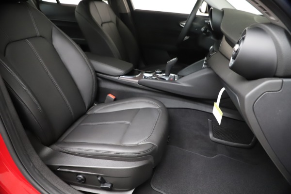 New 2020 Alfa Romeo Giulia Ti Q4 for sale Sold at Rolls-Royce Motor Cars Greenwich in Greenwich CT 06830 23