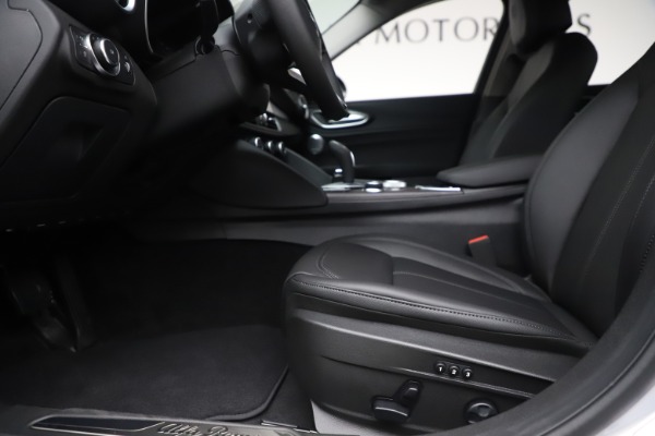 New 2020 Alfa Romeo Giulia Ti Q4 for sale Sold at Rolls-Royce Motor Cars Greenwich in Greenwich CT 06830 14