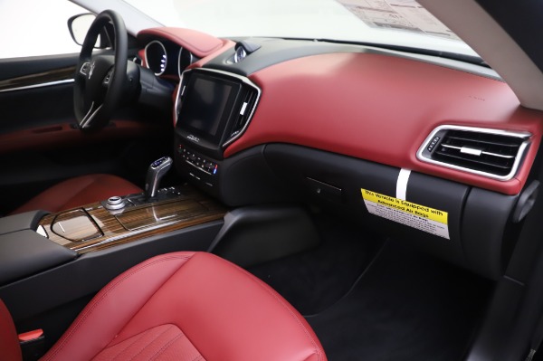 New 2020 Maserati Ghibli S Q4 for sale Sold at Rolls-Royce Motor Cars Greenwich in Greenwich CT 06830 22